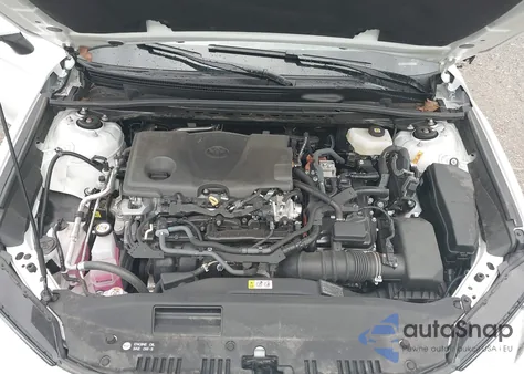 2025 Toyota Camry Le z USA, uszkodzony, nr VIN 4T1DAACK2SU072326